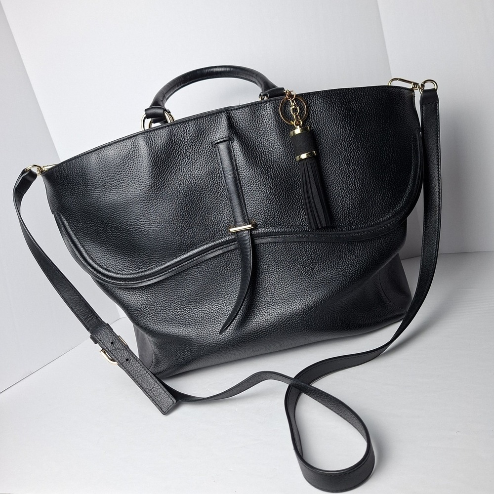 Nordstrom PebbledLeather Tote Top Handles Long Strap Classic Elegant Tassel Clip